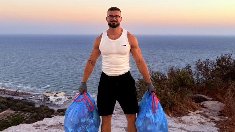 City SigmaLive article cover: Ο Γερμανός που έχει βάλει σκοπό της ζωής του να καθαρίσει την Κύπρο